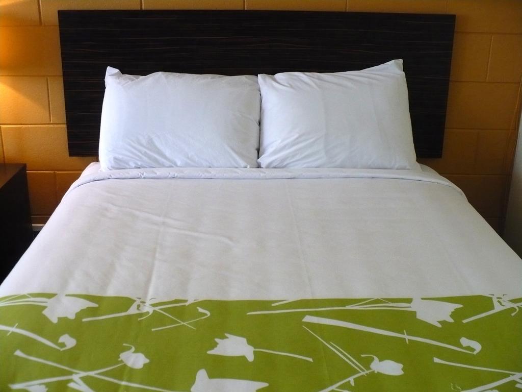 Westgate Inn Portage la Prairie Δωμάτιο φωτογραφία
