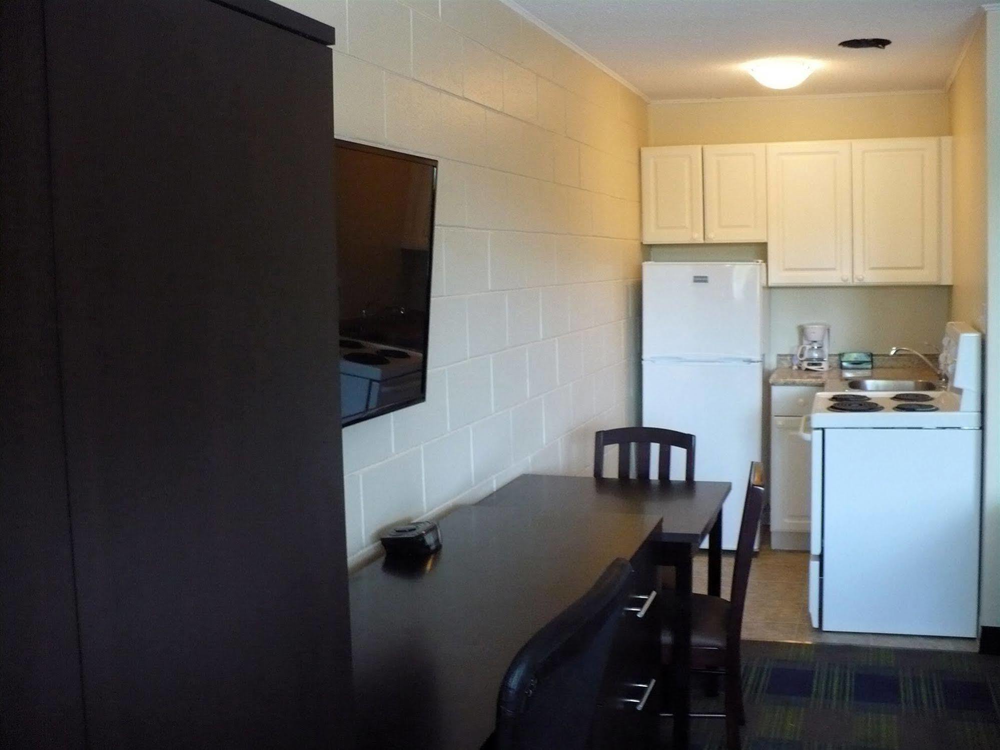 Westgate Inn Portage la Prairie Εξωτερικό φωτογραφία